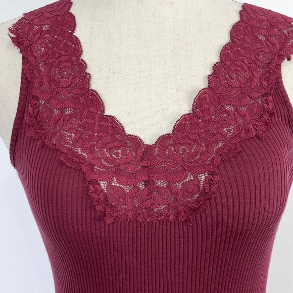 BCBGMaxAzria Silk Rib Knit Lace Burgundy V-Neck Tank Top - Picture 3 of 6